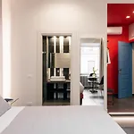 B&B Circle In The Square 4*