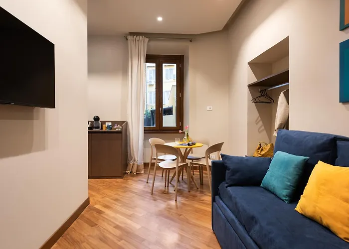 Circle In The Square Bed and Breakfast