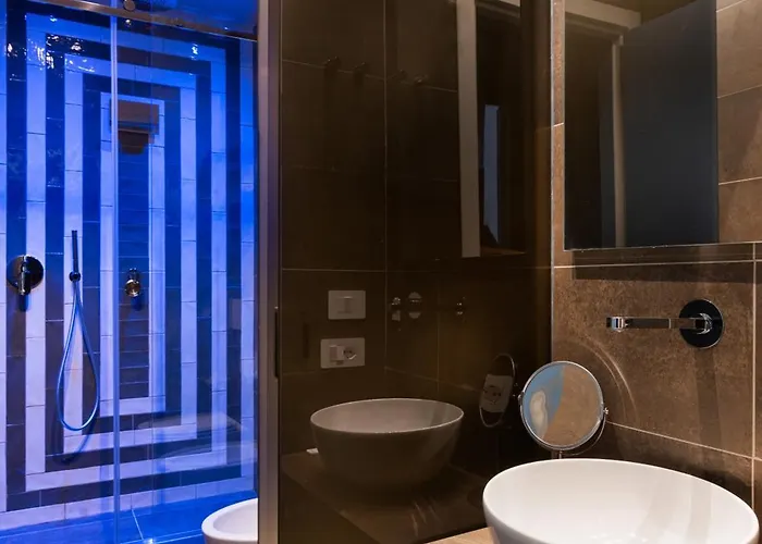 Circle In The Square Bed and Breakfast 4*