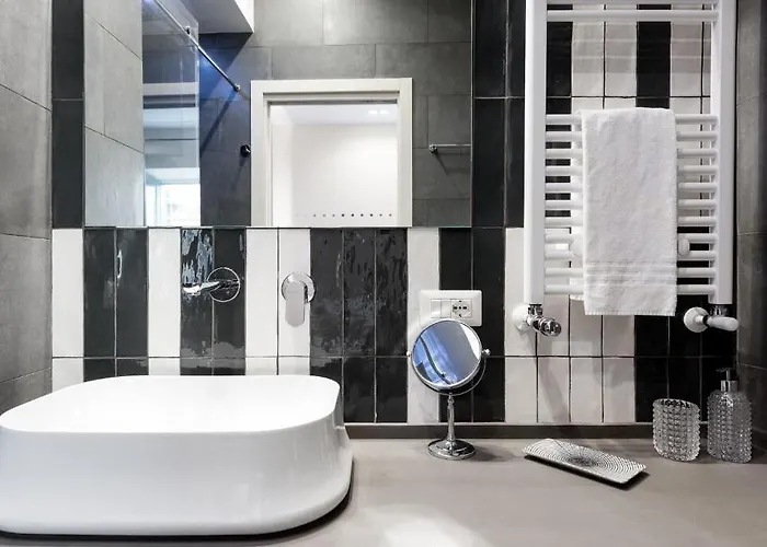 Circle In The Square