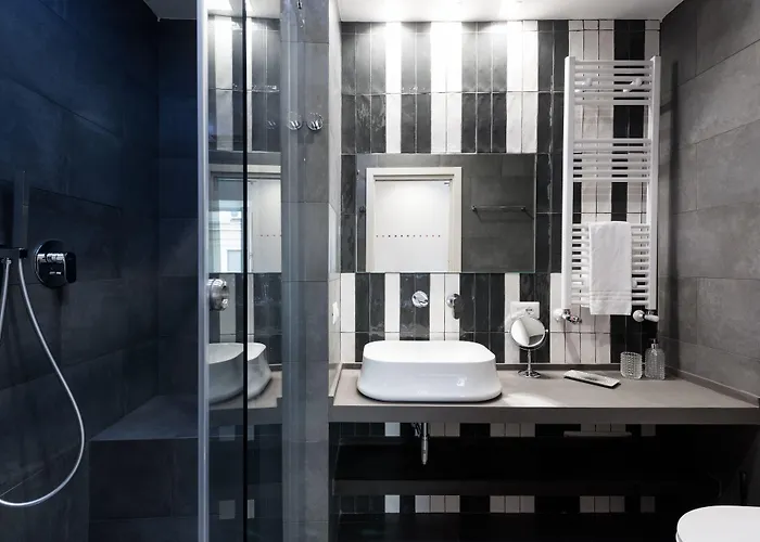 Circle In The Square 4*