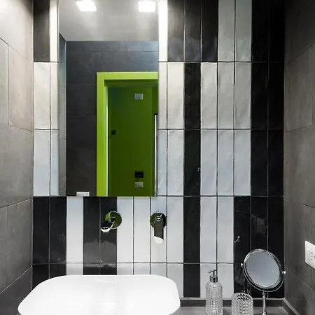 Circle In The Square Bed & Breakfast