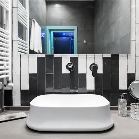 Circle In The Square Bed & Breakfast 4*